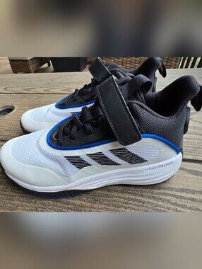 Adidas Kids' Youth Size 3.5 Light Motion Own The Game Basketball Shoes